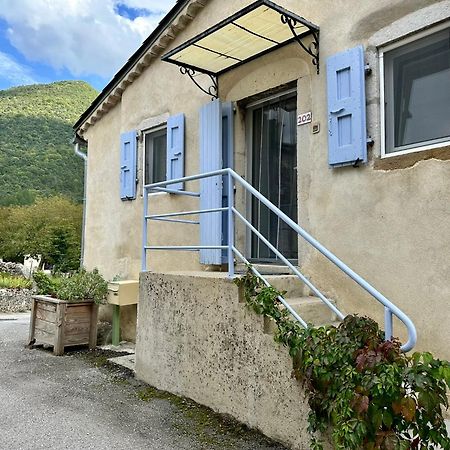 Maison De Village Aux Portes Du Vercors Chamaloc Dış mekan fotoğraf